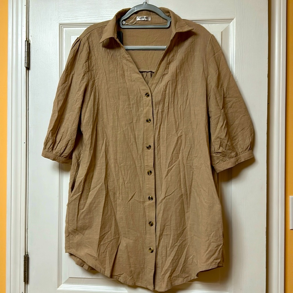 Hotouch woman’s tan cotton tunic , size L